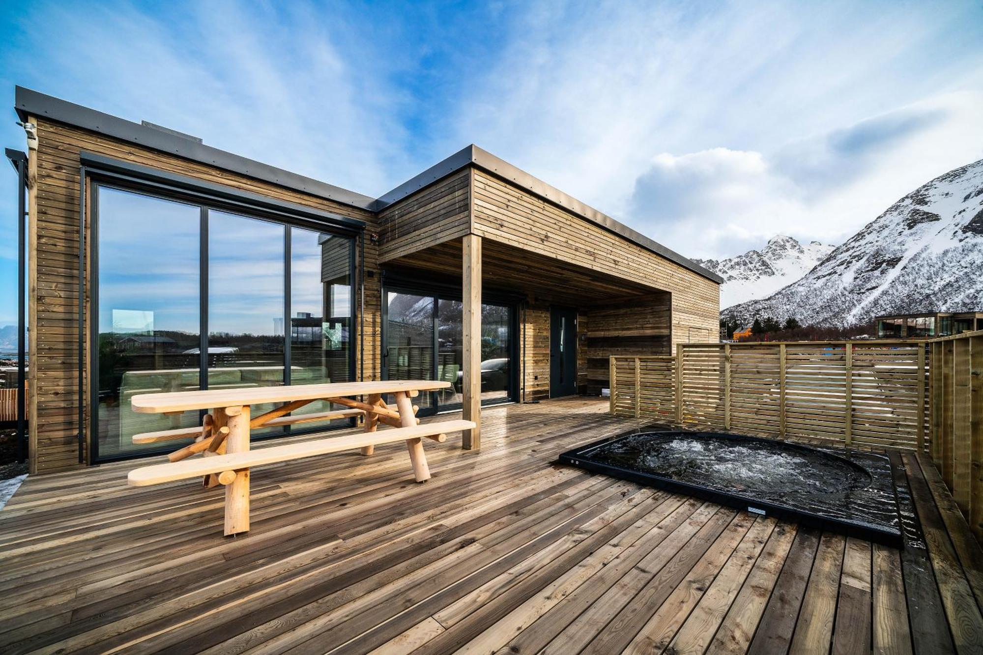 Nydelig Hytte I Unike Lofoten I Naerheten Av Henningsvaer! Lyngværet Exterior foto